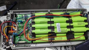 Batería ebike reparable cuando compensa?